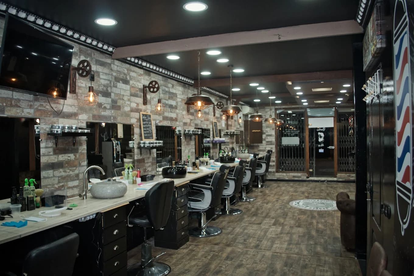 Intérieur du salon Abbès Coiffure
